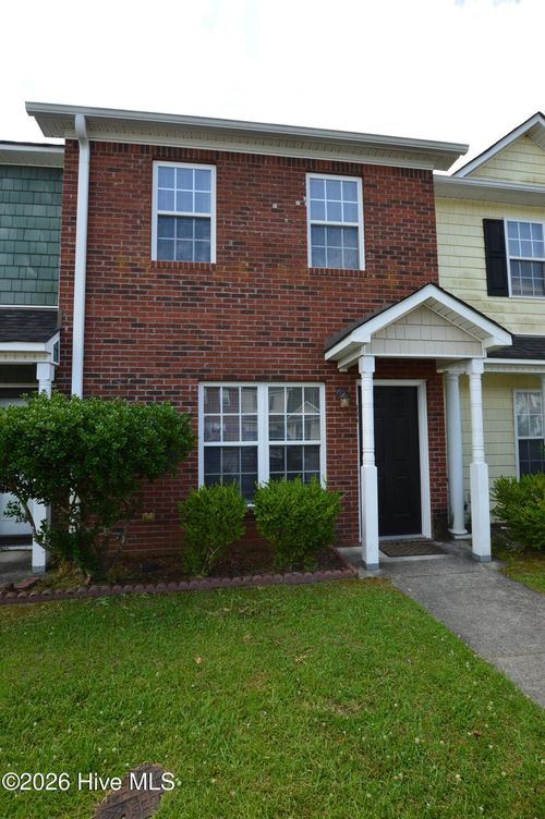 905 Springwood Dr, Jacksonville, NC, 28546-9656 | Card Image