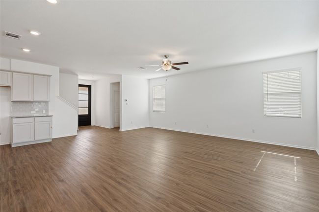 301 Montauk Loop, House other with 4 bedrooms, 4 bathrooms and 4 parking in Georgetown TX | Image 9