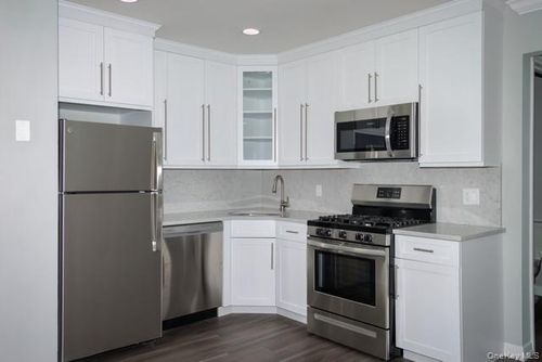 01-55 Fifth Avenue, Islip, NY, 11706 | Card Image