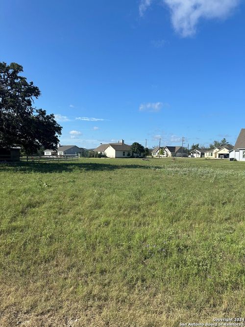59 Brown Saddle Cir, Bandera, TX, 78003 | Card Image