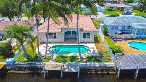 2273 Se 14th St, Pompano Beach, FL, 33062-7215 | Card Image