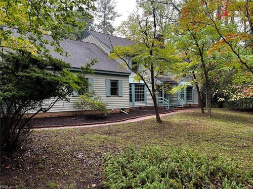 33 Whittakers Mill Rd, Williamsburg, VA, 23185-5534 | Card Image