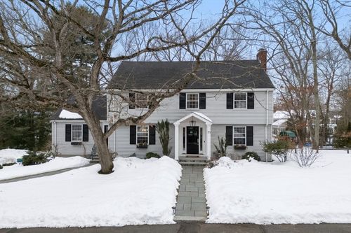 71 Westgate Rd, Wellesley, MA, 02481-2507 | Card Image
