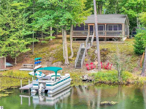 4307 Balsam Cir, Traverse City, MI, 49696-9481 | Card Image