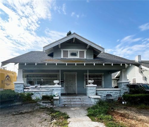1040 W 45th St, Los Angeles, CA, 90037-2405 | Card Image