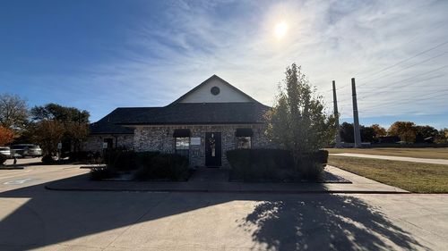 240 Harwood Rd, Bedford, TX, 76021-4189 | Card Image