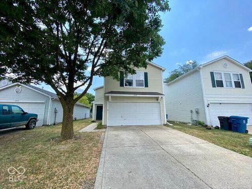 2713 Redland Ln, Indianapolis, IN, 46217-7137 | Card Image