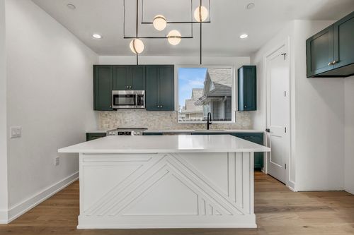 1-4127 E 12th St, Austin, TX, 78721-1959 | Card Image