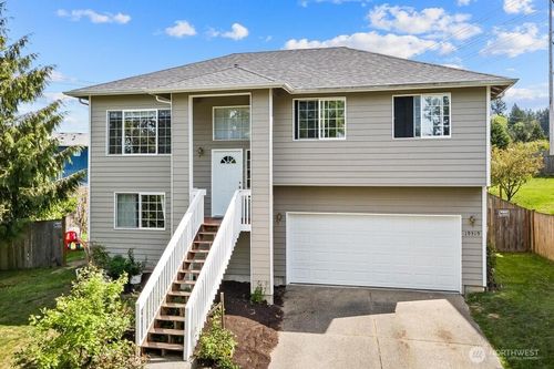 19519 Knoll Dr, Arlington, WA, 98223-4012 | Card Image