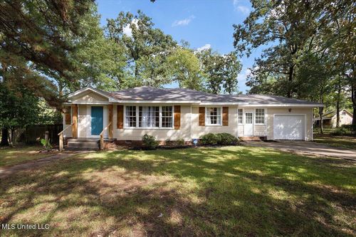 809 Oakwood Dr, Clinton, MS, 39056-4336 | Card Image