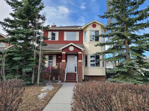 123 West Springs Way Sw, Home with 3 bedrooms, 3 bathrooms and 2 parking in Calgary AB | Card Image