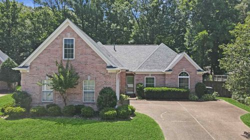 8294 Wesley Woods Cir, Memphis, TN, 38018 | Card Image