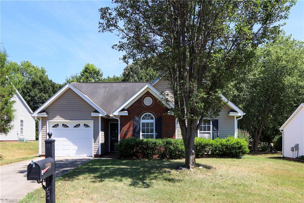 Wynbrook Ct, Winston Salem, NC 27103