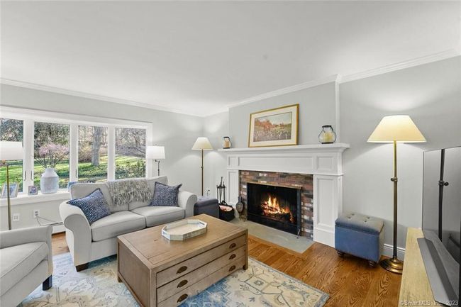 5 Holly Pl, House other with 4 bedrooms, 3 bathrooms and null parking in Wilton CT | Image 4