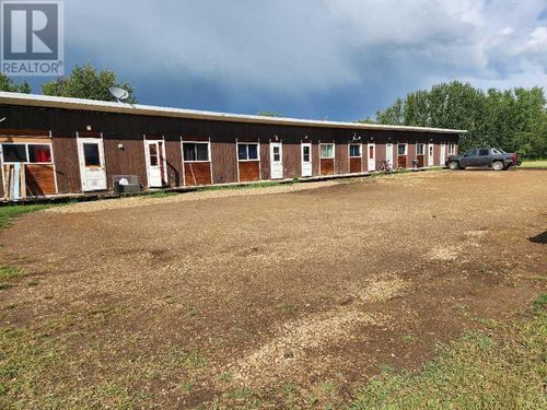 1504 Railway Ave, Enilda, AB, T0G0W0 | Card Image
