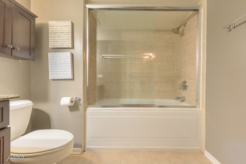 apt-443-500 S Clinton St, Chicago, IL, 60607-4323 | Card Image