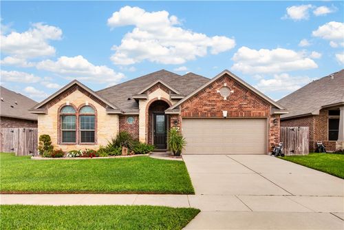2226 Pajaro Ln, Corpus Christi, TX, 78414-2747 | Card Image
