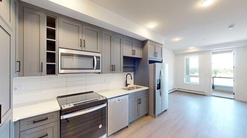 322-3932 University Ave Nw, Calgary, AB, T3B6P6 | Card Image