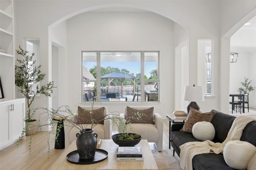 304 Double L Dr, Dripping Springs, TX, 78620-2061 | Card Image