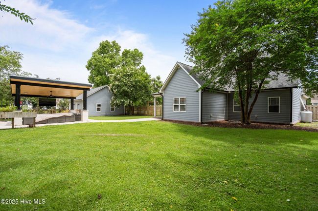 111 Fieldcrest Dr, House other with 4 bedrooms, 3 bathrooms and 4 parking in Hampstead NC | Image 46