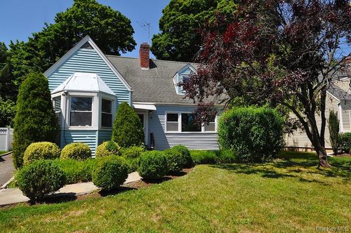 5 Knox Rd, Eastchester, NY, 10709-1420 | Card Image