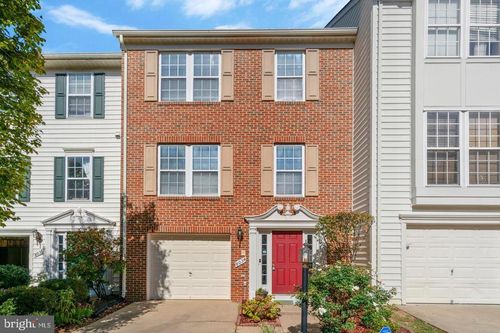 8034 Horseshoe Cottage Cir, LORTON, VA, 22079-2326 | Card Image