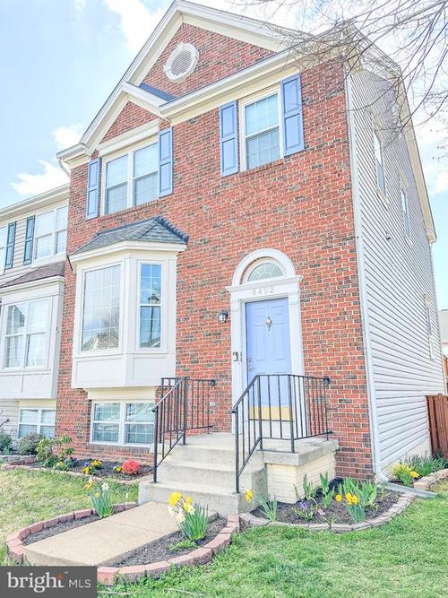 8492 Tackhouse Loop, GAINESVILLE, VA, 20155-2908 | Card Image