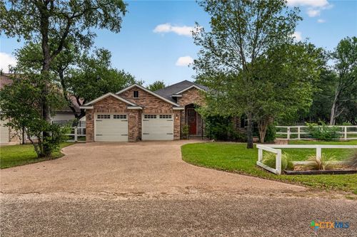 2 Sonata Cir, Wimberley, TX, 78676-2011 | Card Image