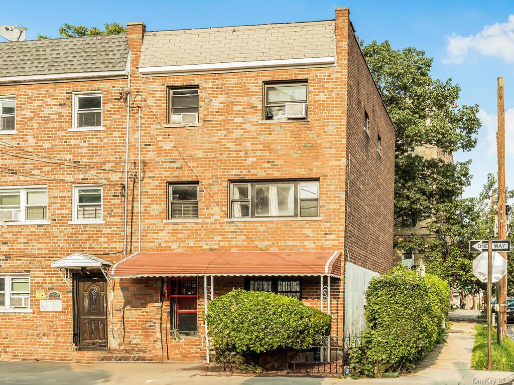 Rosedale Ave, Bronx, NY 10460