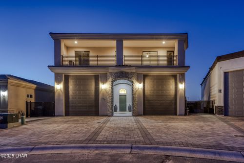 676 Grand Island Cir, Lake Havasu City, AZ, 86403-6957 | Card Image