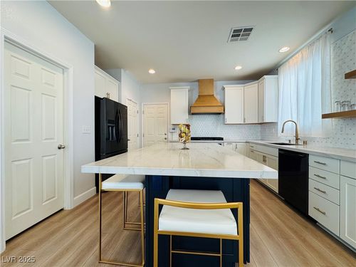 6495 Little Harbor Ct, Las Vegas, NV, 89141-7323 | Card Image
