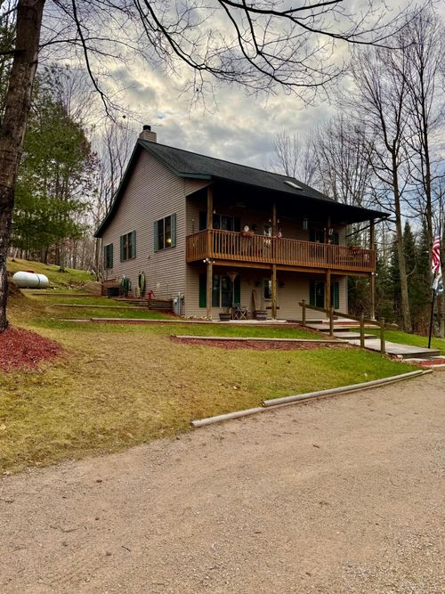 15379 Giese Ln, Lakewood, WI, 54138-9681 | Card Image