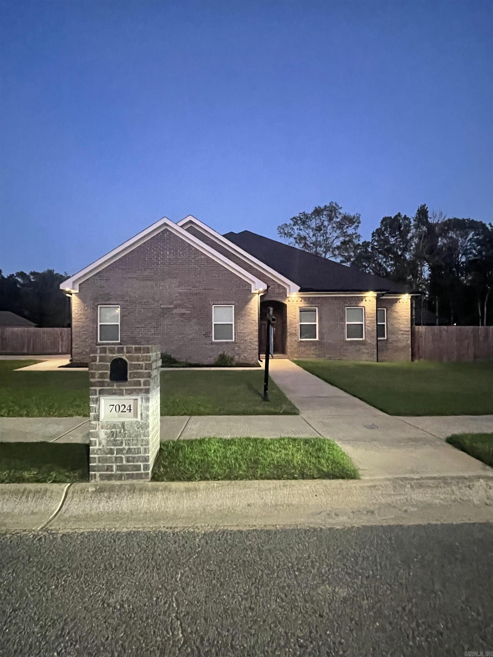 Sarrasin St, Sherwood, AR 72120