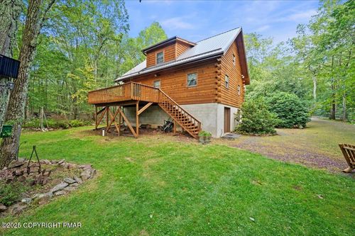 15 Locust Dr, Jim Thorpe, PA, 18229-3641 | Card Image