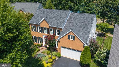 8192 Tillinghast Ln, GAINESVILLE, VA, 20155-3823 | Card Image