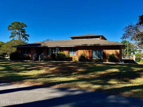 1020 Dixie Trl, Williamston, NC, 27892-8685 | Card Image