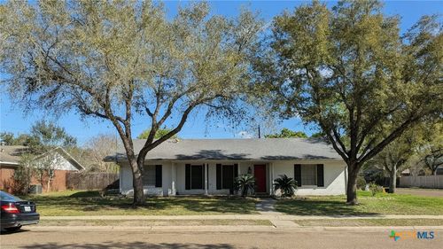2406 Bon Aire Ave, Victoria, TX, 77901-4467 | Card Image