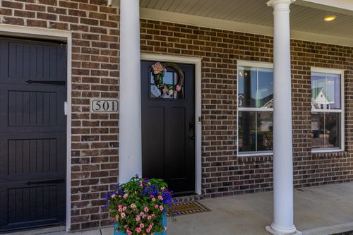 501 Friendly Ave, Nicholasville, KY, 40356-1539 | Card Image