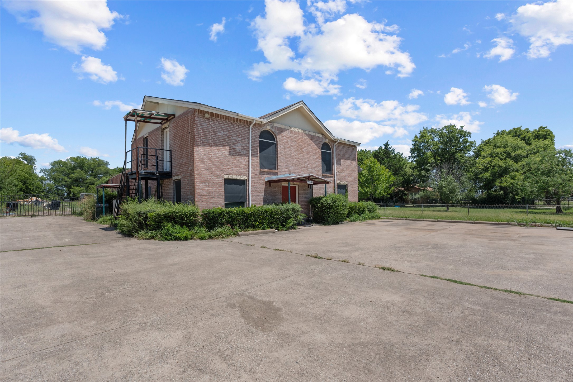 Commercial Sale in Lancaster 3