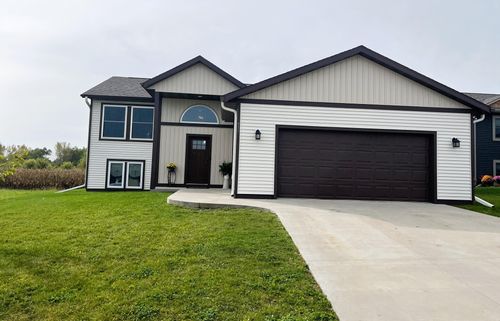 615 7th Ave Ne, Plainview, MN, 55964-2801 | Card Image