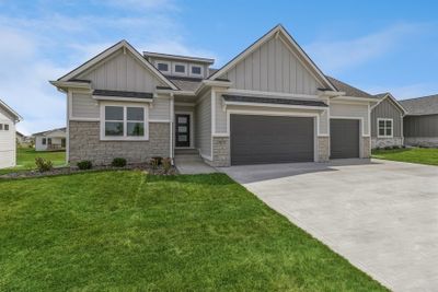 2805 Nw Linwood Court, Home with 4 bedrooms, 2 bathrooms and null parking in Ankeny IA | Image 3