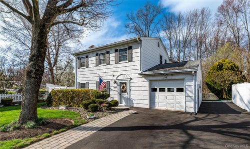 148 Lake Rd, Valley Cottage, NY, 10989-2470 | Card Image