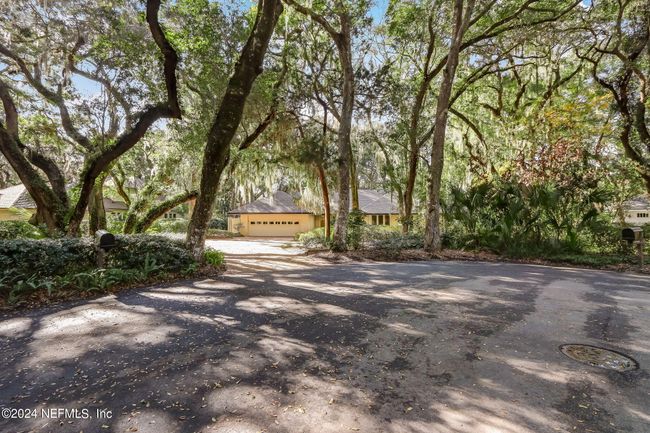 13 Red Maple Rd, House other with 4 bedrooms, 3 bathrooms and null parking in AMELIA ISLAND FL | Image 36