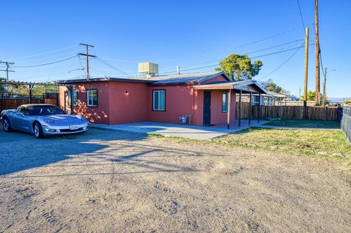 700 W Moyer St, Ridgecrest, CA, 93555-2419 | Card Image