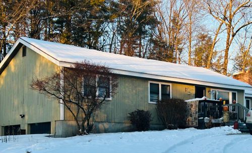 31 Garden Dr, Litchfield, NH, 03052-1060 | Card Image