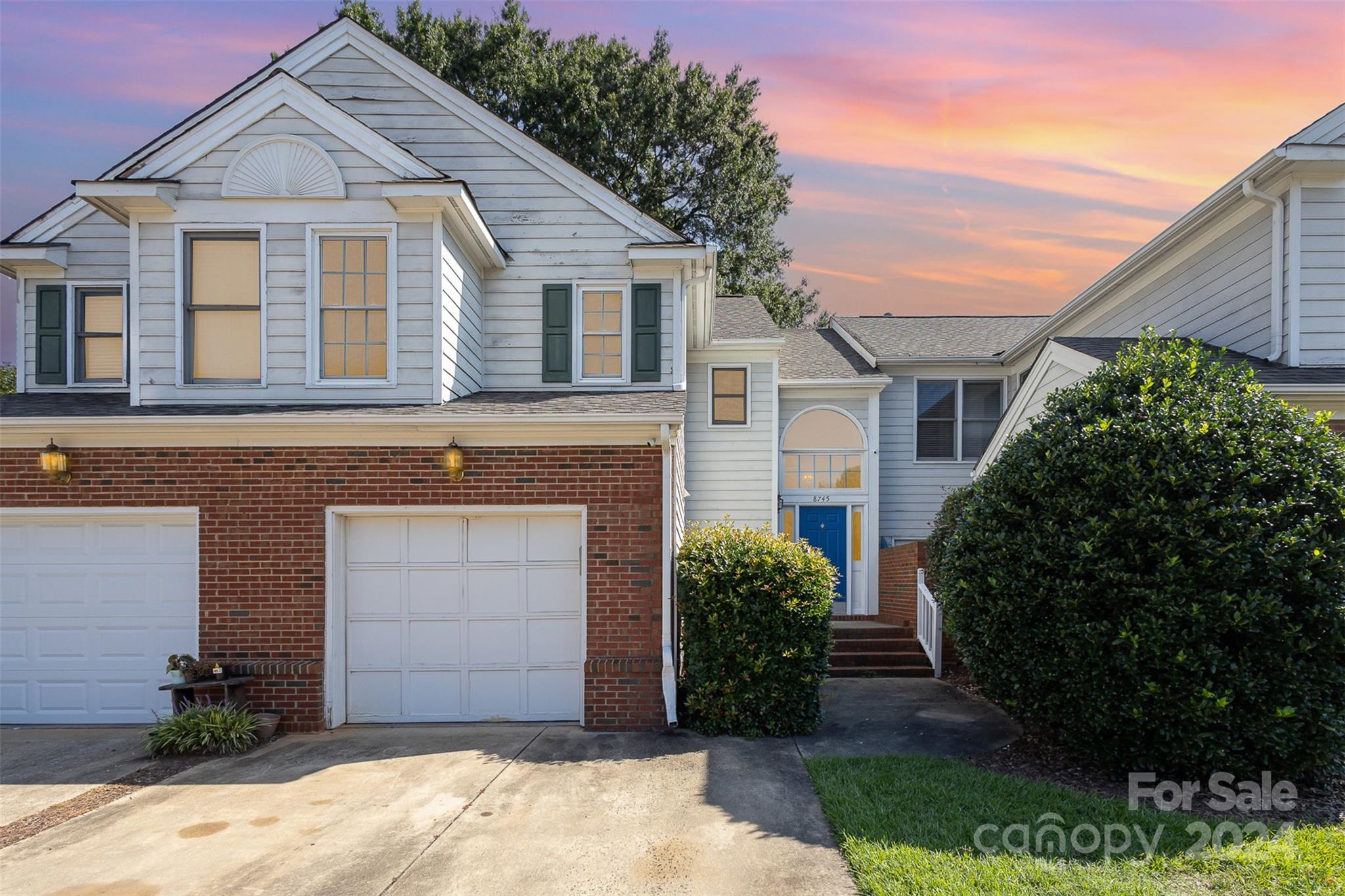 Fox Chase Ln, Charlotte, NC 28269