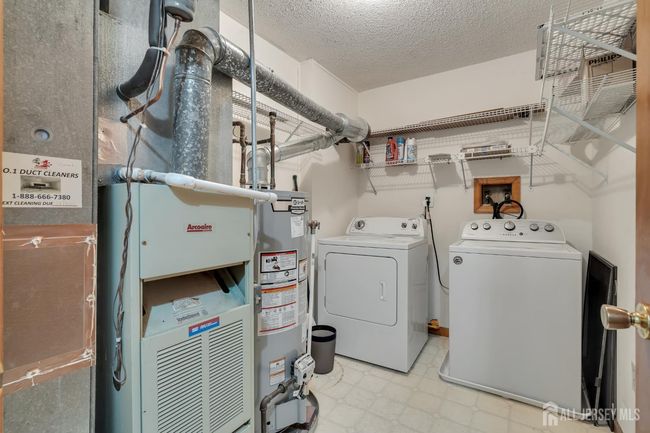 352 Lancaster Ct, Townhouse with 2 bedrooms, 2 bathrooms and null parking in Piscataway NJ | Image 9