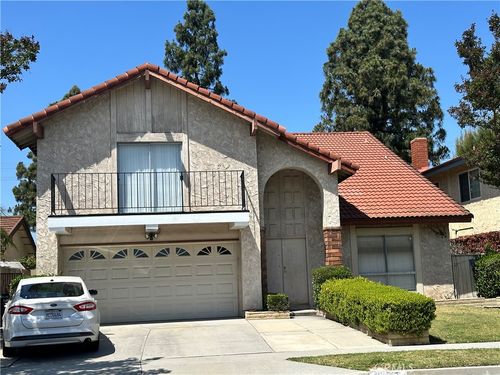 12417 Carolyn St, Cerritos, CA, 90703-8116 | Card Image