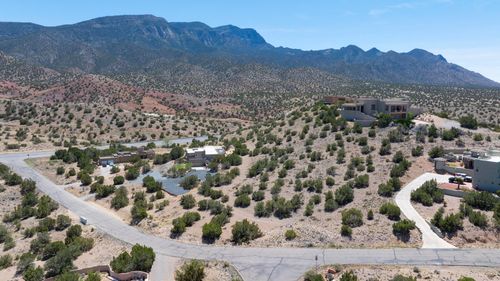10 Vista De Oro, Placitas, NM, 87043-9224 | Card Image