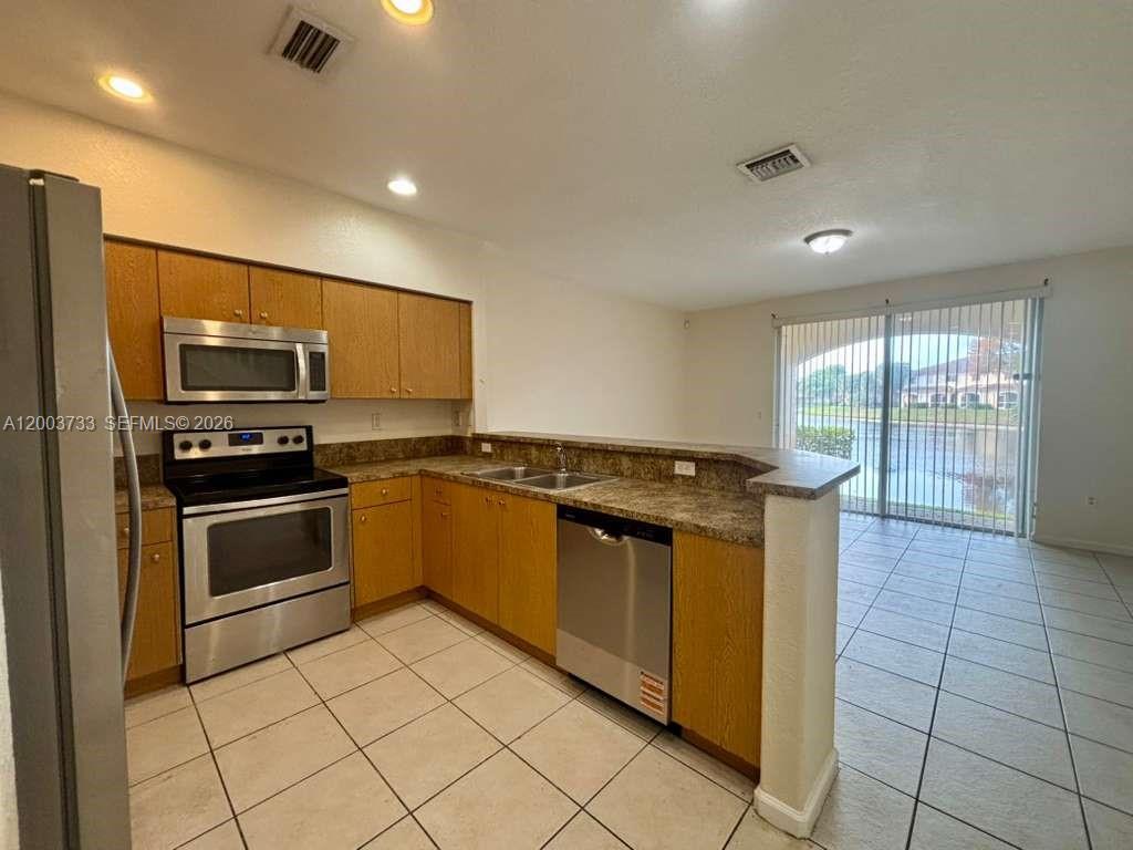 Residential Lease in Miramar 5